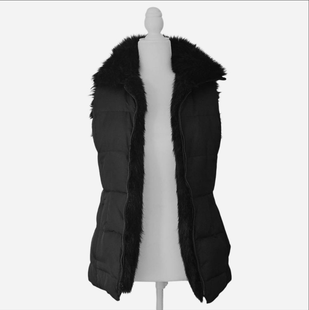 MODA International Women's Reversible Black Puffer Vest with Faux Fur. Sz XS